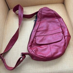 Elegant Red Leather Shoulder Bag